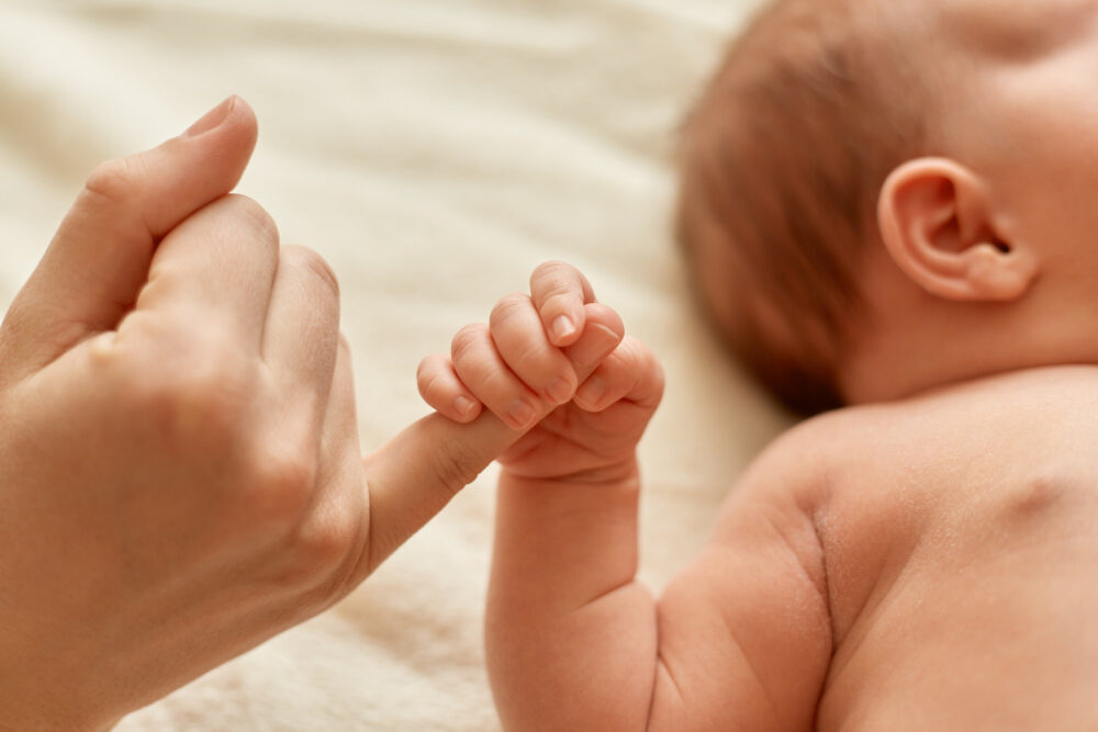 Enseignants : tout savoir sur vos congés de naissance ou d&rsquo;adoption (nouveautés 2026)